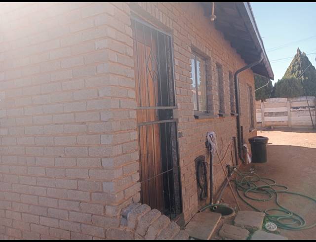 3 BEDROOM FREESTANDING SOLD IN JOUBERTON